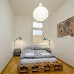 Retro-Apartment Premiere